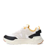 Championes urbanos Topper modelo Vante, con diseño de paneles en colores beige, blanco y negro. Presentan una suela robusta de plataforma y detalles en amarillo en la lengüeta y el talón.
