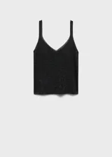 Top de punto fino con acabado brillante de lúrex, color negro, con escote en pico y tirantes anchos.