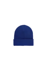 Gorro de lana Levi's modelo Beanie Small Batwing de color azul, confeccionado en tejido de punto con vuelta y detalle de parche frontal con logo tono sobre tono.
