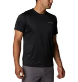 Remera deportiva Columbia Hike Crew Omni-Wick de color negro, de manga corta y cuello redondo, con el logo de la marca estampado en el pecho.