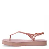 Sandalias tipo ojota Havaianas modelo Luna con plataforma, color rosado. Presentan tiras finas con diseño texturizado y ajuste en el talón.
