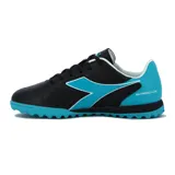 Championes de fútbol Diadora Barrica Futbol TF Teen, color negro con detalles en turquesa y blanco.