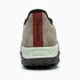 Zapatos tipo slip-on Merrell modelo Jungle Moc 2.0, confeccionados en gamuza color marrón topo. Presentan diseño sin cordones con paneles elásticos laterales para mayor facilidad de calce, suela técnica Vibram con tecnología de amortiguación y entresuela de espuma EVA para mayor estabilidad.