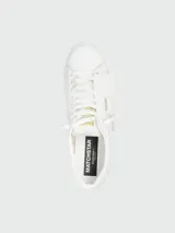 Championes Golden Goose modelo Match Star, color blanco con detalles en dorado.