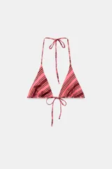 Top de bikini con diseño triangular, escote en pico y tirantes finos ajustables en el cuello. Presenta un estampado de rayas multicolor y cierre mediante lazada en la espalda.