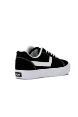 Championes deportivos Pony modelo Garden-B, color negro con detalles en blanco, incluyendo la suela, los cordones y el logo lateral característico de la marca.