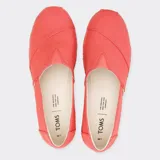 Alpargatas Toms Heritage color ladrillo, con plataforma de yute y elástico en V para facilitar el calce.