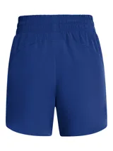 Short deportivo Under Armour de tejido elástico, con cintura elástica, bolsillos laterales y bajo curvado.