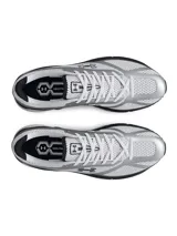 Championes Under Armour modelo HOVR Apparition, con diseño retro inspirado en el running. Presentan una parte superior de malla transpirable con refuerzos de cuero sintético en color plateado, logo de la marca en el lateral y entresuela con tecnología de amortiguación UA HOVR.