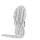 Championes urbanos Adidas modelo Streettalk, color blanco con las icónicas tres tiras laterales en negro. Presentan capellada sintética, puntera con relieve y suela de goma resistente.