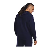 Buzo con capucha Under Armour, modelo Rival Fleece, color azul marino con logo de la marca estampado en blanco en el pecho. Cuenta con bolsillo canguro delantero, mangas largas con puños acanalados y cordones ajustables en la capucha.