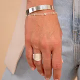 Anillo de plata 925 con diseño de banda ancha y acabado texturizado mate.