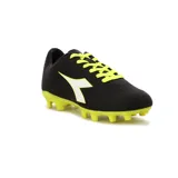 Championes de fútbol Diadora Cancha Md Halley, color negro con detalles en amarillo y logo blanco.