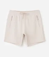 Bermuda deportiva Get Over de color beige, confeccionada en poliéster con textura en relieve. Cuenta con cintura elástica con cordón ajustable, bolsillos laterales con cierre e insignia estampada en la pierna.