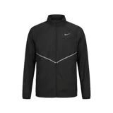 Campera deportiva Nike modelo Rapel Miller, color negro con detalles reflectantes en el pecho y el logo de la marca en tono plateado. Cuenta con cierre frontal completo y cuello alto.