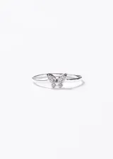 Anillo de plata 925 con diseño de mariposa calada incrustada con micro zirconias.