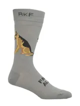Medias de caña media color gris, con estampado de un perro pastor alemán y logo de la marca RKF en la parte superior.