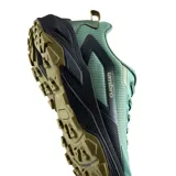 Championes de trekking Umbro Torren, modelo para hombre en color verde con suela chunky negra y marrón.