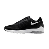 Championes Nike Air Max Invigor de color negro con detalles en rojo, diseñados para running y uso deportivo.