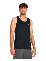 Musculosa deportiva Under Armour de corte sin mangas, color negro, con logo de la marca en contraste sobre el pecho. Confeccionada en tejido técnico ligero, transpirable y de secado rápido con tecnología anti-olor.