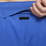 Short deportivo Nike Laser V color azul con logo blanco en la pierna izquierda.