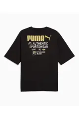 Remera Puma modelo Utility, de color marrón, con diseño de mangas cortas y corte holgado. Cuenta con el logo de la marca estampado en el pecho en tono claro.