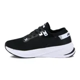 Championes deportivos Diadora modelo Rush, color negro con logo y detalles en blanco. Presentan una capellada de malla transpirable, cordones bicolores (negro y blanco) y una suela gruesa de espuma blanca.