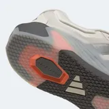Championes de entrenamiento Adidas Dropset 4, diseñados para ejercicios de fuerza y alta intensidad. Presentan un diseño en tonos gris claro con las icónicas tres tiras en color plateado, mediasuela con tecnología Repetitor y refuerzo en el talón con detalle en color salmón.