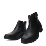 Botas cortas de cuero negro con textura granulada, cierre lateral y suela de goma con taco cuadrado bajo.