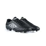 Championes de fútbol Umbro Classico III HG, color negro con detalles en rojo.