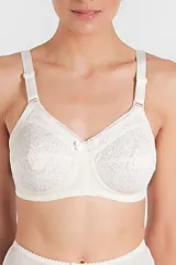 Soutien reductor clásico color blanco con copas reforzadas sin aro, breteles anchos regulables, espalda reforzada y detalle de encaje en las copas.