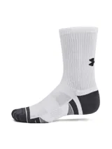 Pack de tres pares de medias deportivas de caña media, confeccionadas en tejido técnico de secado rápido. Presentan paneles de malla para mayor transpirabilidad, soporte integrado en el arco del pie y amortiguación media. Diseño en color blanco con puntera y talón en contraste gris oscuro.