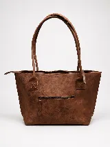 Cartera tipo tote bag de cuero vacuno color marrón oscuro, de diseño estructurado con asas largas para llevar al hombro y cierre superior. Presenta detalles de costuras decorativas y pespuntes en el frente.
