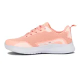 Championes de running Avia Factor W, color durazno con suela blanca.