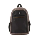Mochila urbana Terrano de diseño combinado en color negro y marrón. Cuenta con un compartimento principal con espacio para notebook, bolsillo frontal con cierre, bolsillos laterales de red y correas acolchadas ajustables.