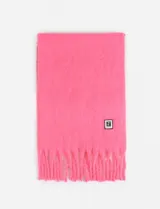 Bufanda larga de poliéster, color azul con flecos.