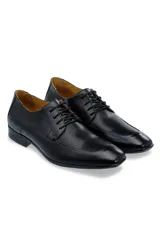 Zapato de vestir tipo oxford Guarnieri modelo Baly, color marrón, con cordones y detalle texturizado en el empeine.