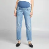Pantalón de jean celeste de corte recto, con cintura alta elástica para embarazo y ruedo doblado.