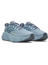 Championes de running Under Armour UA Rogue 6 para hombre, en color celeste con detalles en azul marino y logo en amarillo. Cuentan con capellada de malla transpirable, entresuela amortiguada Charged+ y suela de goma para mayor tracción.
