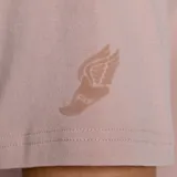 Remera Saucony Recovery de corte cropped y mangas cortas, color rosa claro.