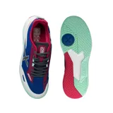 Championes de handball Munich Hooper Kid 02 unisex para jóvenes jugadores, confeccionados en materiales sintéticos resistentes y suela de goma para interiores que proporciona tracción y durabilidad. Cuentan con cierre de cordones y forro textil que aseguran un ajuste cómodo y estable en cada partido.