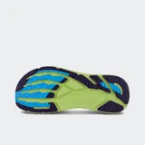 Championes de running Altra FWD VIA, color celeste con detalles en violeta y suela verde.
