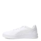 Championes urbanos Puma modelo Court Lally, de diseño clásico en color blanco total. Presentan una silueta de perfil bajo con capellada de material sintético, cierre de cordones y la icónica franja lateral de la marca. La suela de goma proporciona tracción y durabilidad.