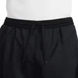 Short deportivo Nike Laser V negro con logo blanco en la pierna derecha y ribete blanco en el ruedo.