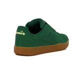 Championes Diadora Court XL de color verde con suela marrón.
