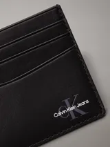 Tarjetero de piel con RFID