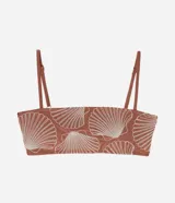 Top de bikini bandeau color ladrillo con bordado de caracolas en color crudo, breteles finos ajustables y escote recto.