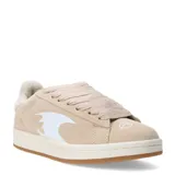 Championes urbanos de cuero color beige, con diseño minimalista, suela de goma y forro interior acolchado. Presentan un detalle gráfico lateral en color blanco y cordones anchos al tono.