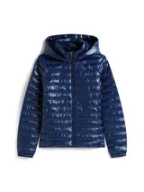 Campera puffer de Tommy Hilfiger en color azul brillante, con diseño acolchado, capucha extraíble, cierre frontal de cremallera, bolsillos laterales y puños elásticos.