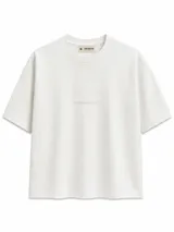 Remera boxy de algodón pesado color off white, de corte holgado y mangas cortas amplias.